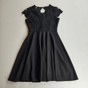 Rare Editions Black Lace Scuba Crepe Fit Flare Dress 16 Keyhole Back Cocktail